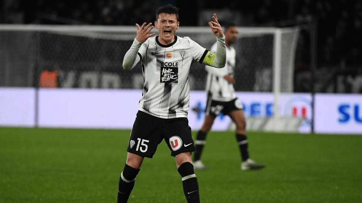 世界杯官方正版下载-两名法国球员当选市政议员，包括38岁昂热中场卡佩勒